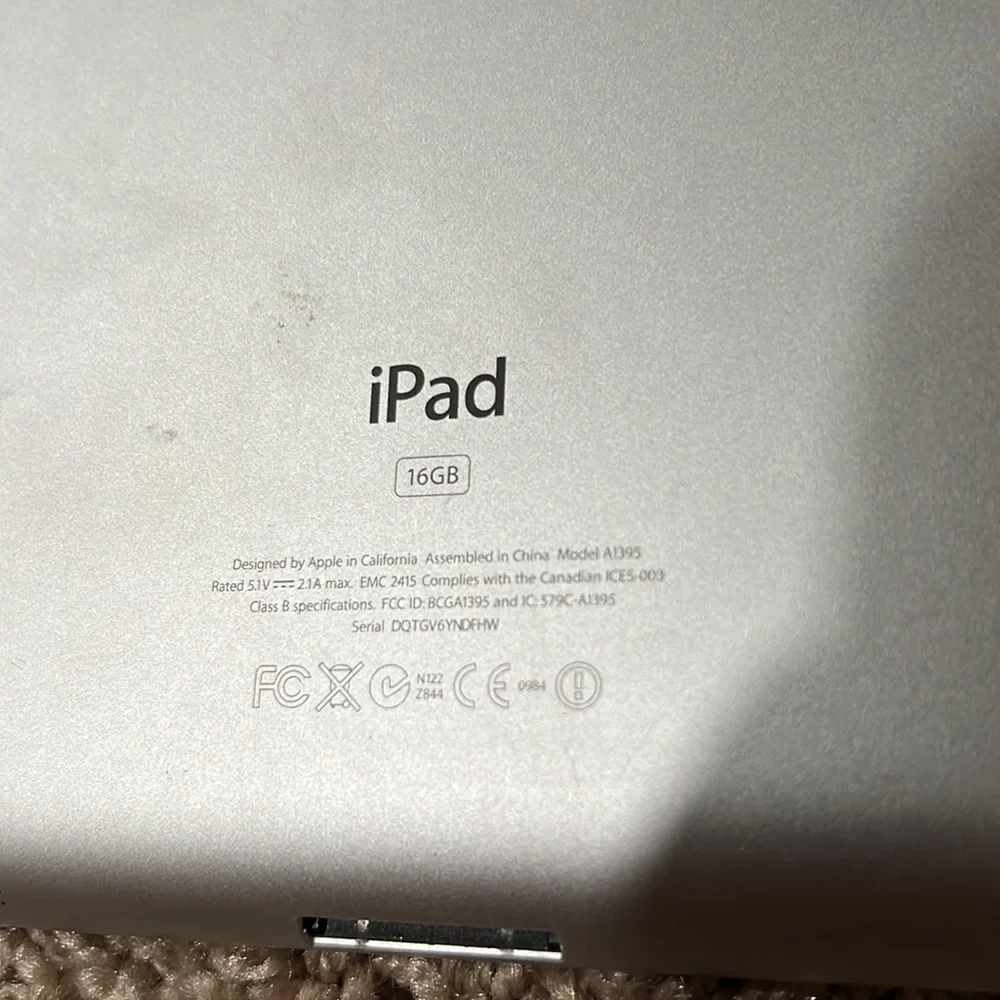 iPad 2 16gb AS IS for parts